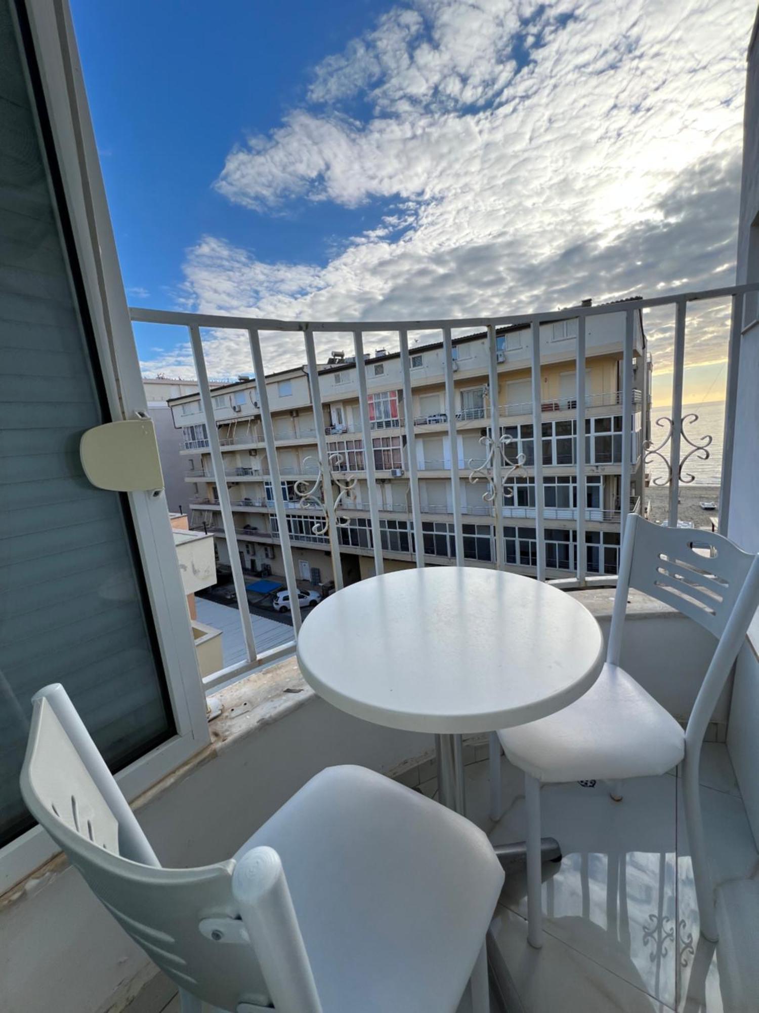 Beach Studio Durres Seaview Екстер'єр фото