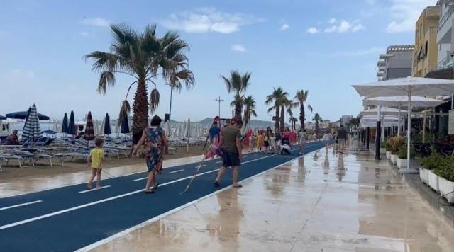 Beach Studio Durres Seaview Екстер'єр фото